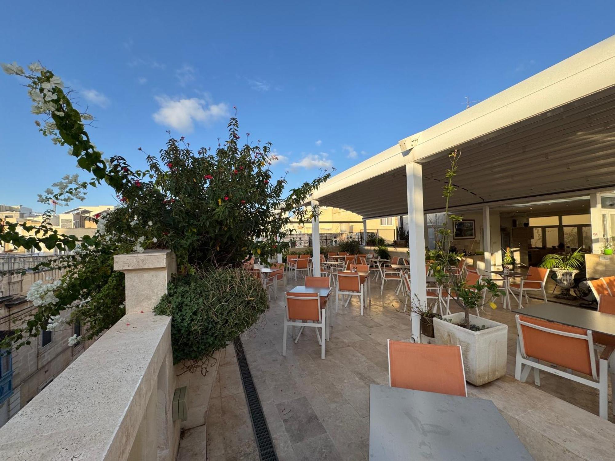 The Maltese Sun Hotel Sliema Luaran gambar